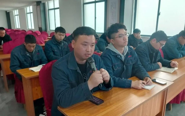 【每日共学】华益中亨助力团队成长